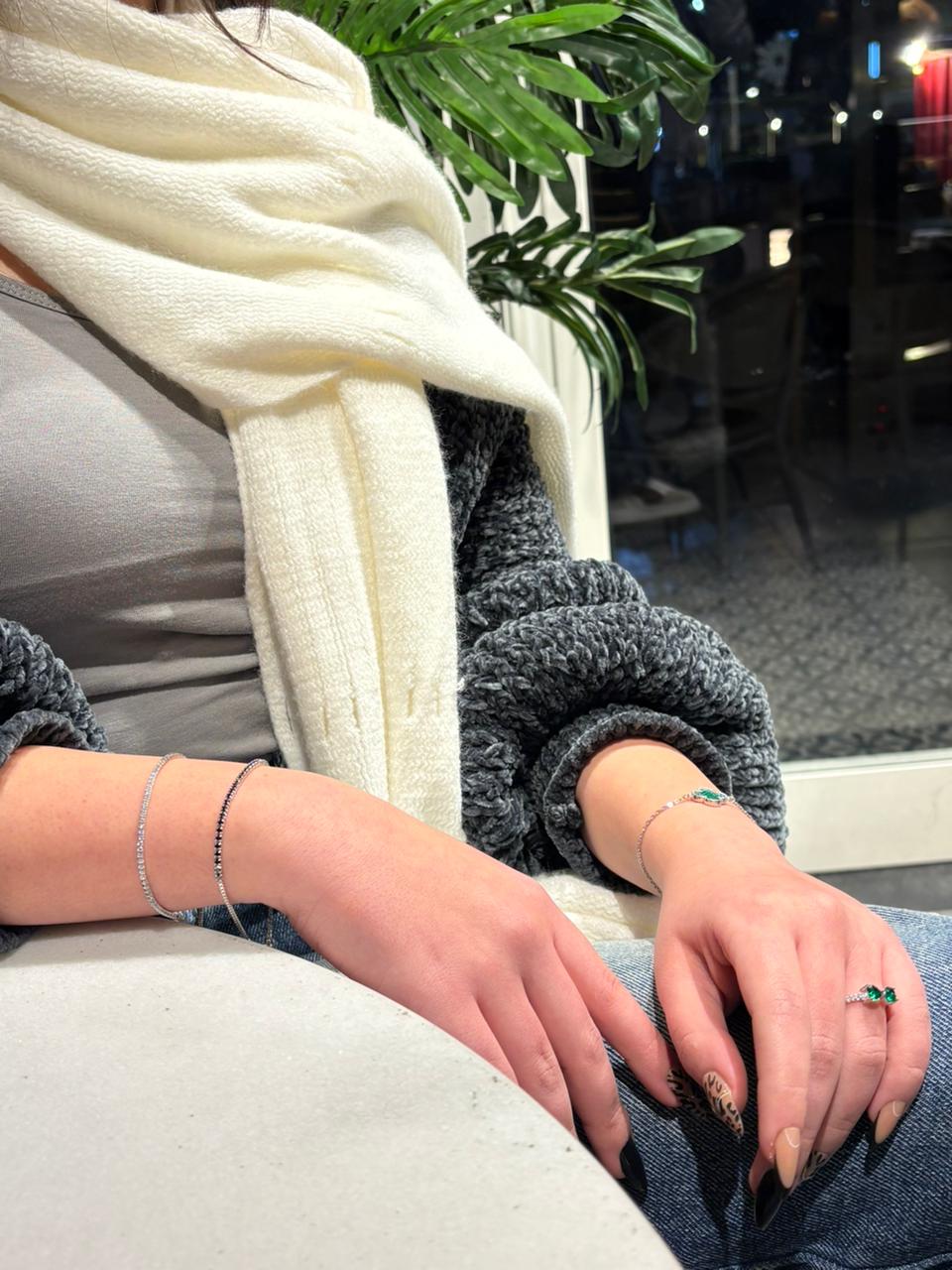 black tense bracelet 3.13 gm